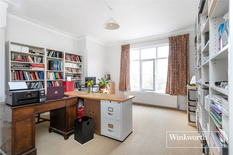 Grove Avenue, Finchley, London, N3