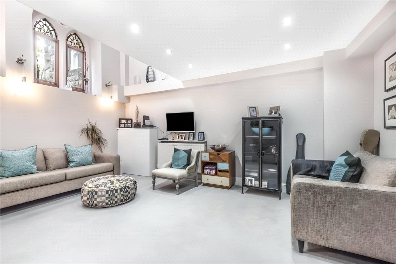 Cloisters Court, 77 Cromwell Avenue, London, N6