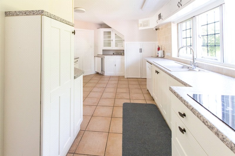 Manor Road, Milford On Sea, Lymington, Hampshire, SO41