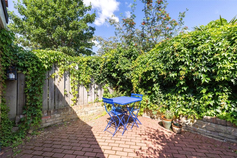 Carberry Road, London, SE19
