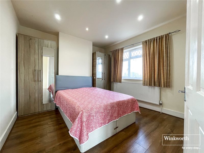 Summit Close, London, NW9