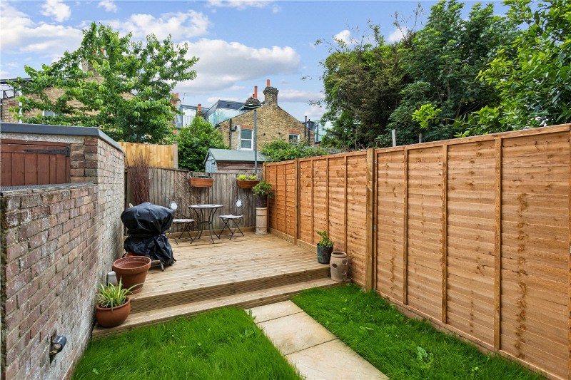Byton Road, London, SW17
