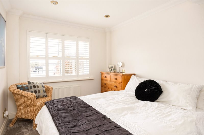 Upper Richmond Road, London, SW15