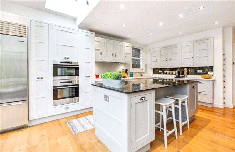 Melville Road, Barnes, London, SW13
