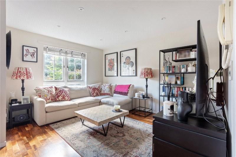 Sutherland Grove, Southfields, SW18