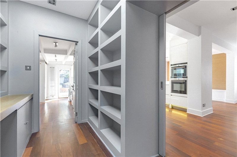 Lowther Road, Barnes, London, SW13