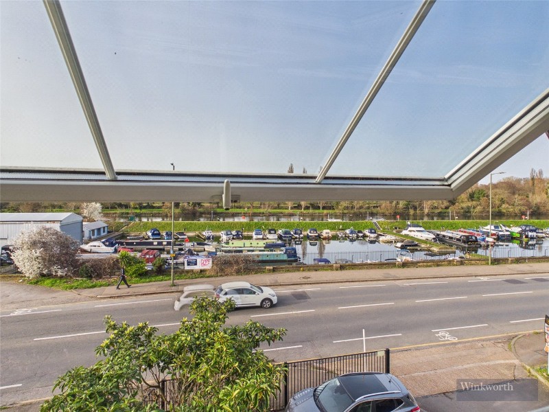 Portsmouth Road, Long Ditton, Surbiton, Surrey, KT6