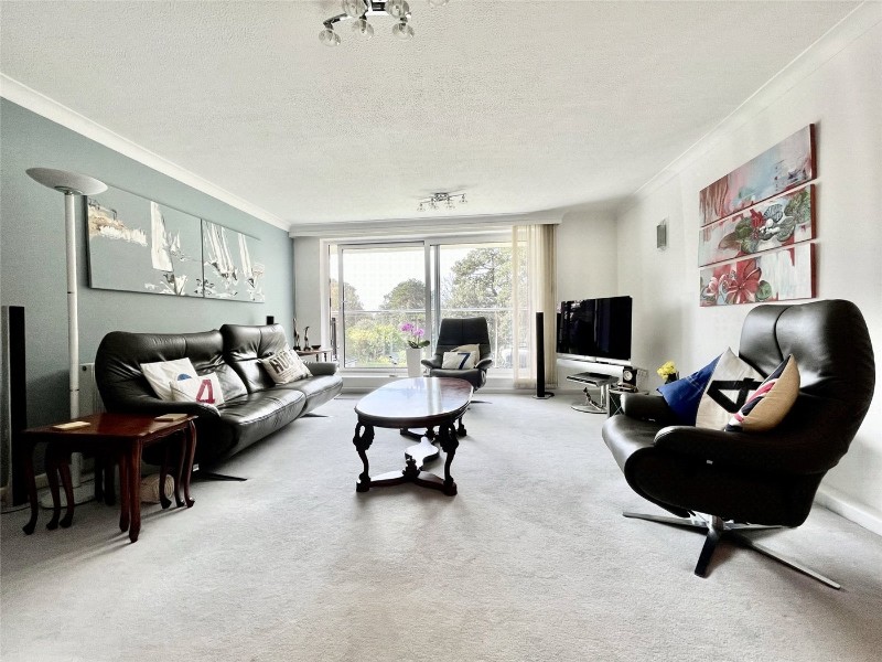 West Cliff Road, Bournemouth, BH4