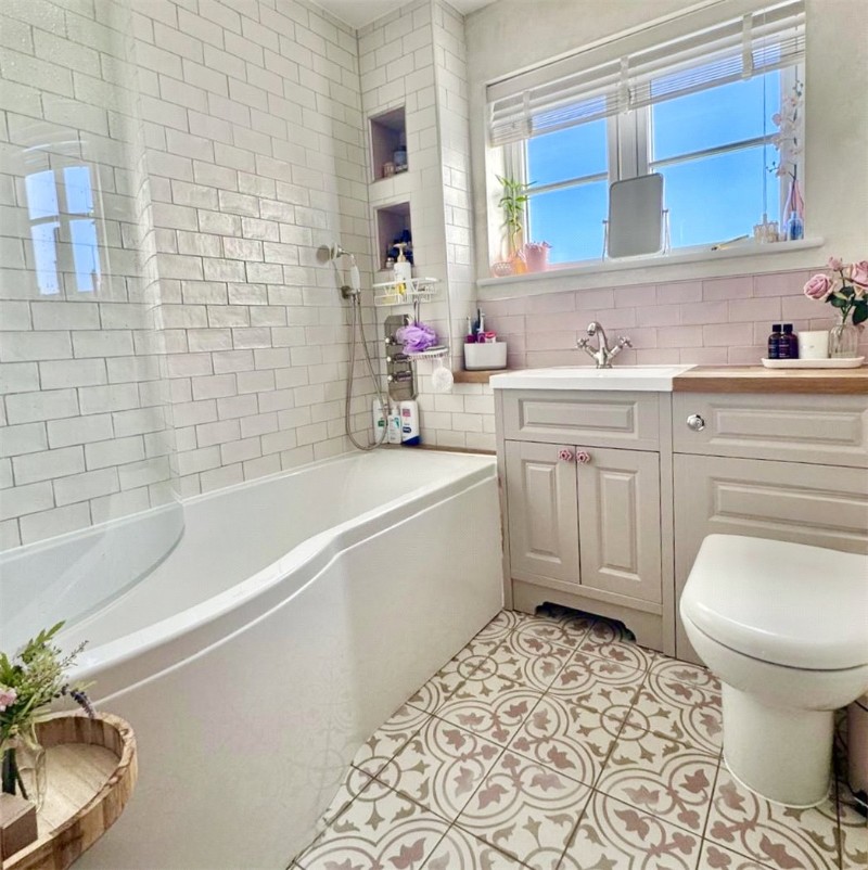 Plover Drive, Milford on Sea, Lymington, Hampshire, SO41