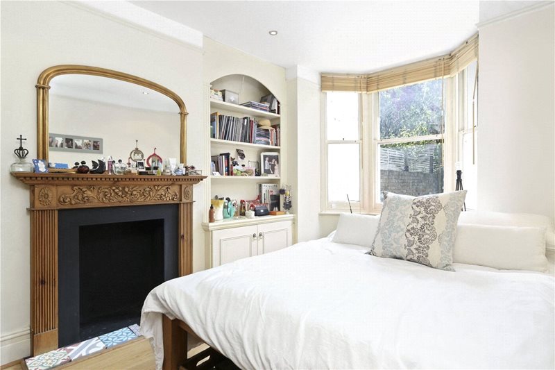 Gowan Avenue, London, SW6