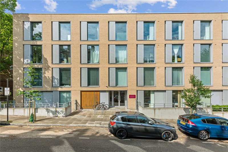 Highbury Stadium Square, London, N5