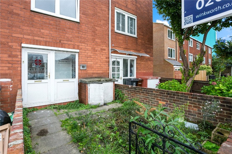 3 bedroom property for sale in Close, Jack Dunning Estate, Hackney, London, E9 (Ref