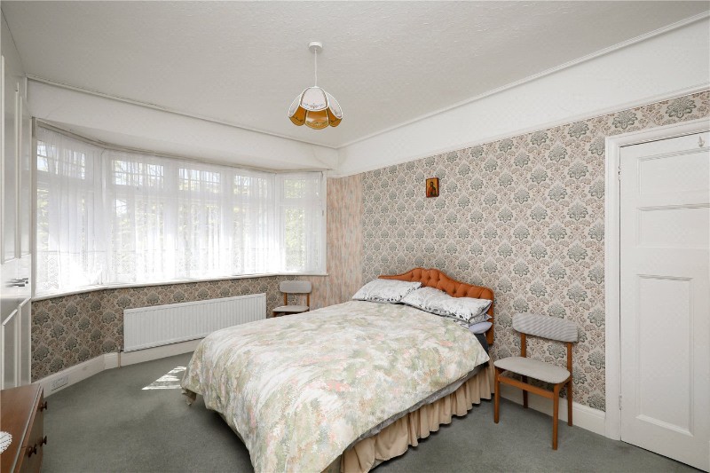 Gunnersbury Gardens, London, W3