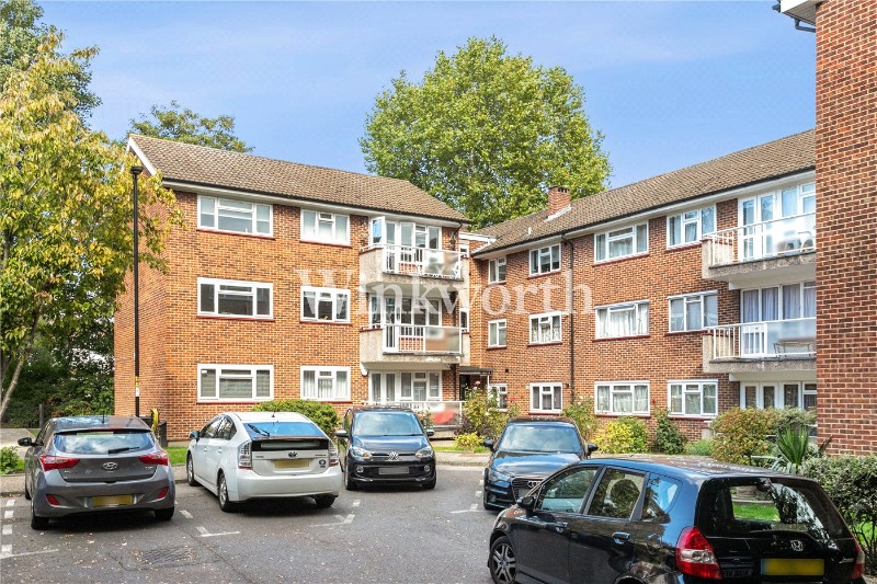 Springbank, London, N21