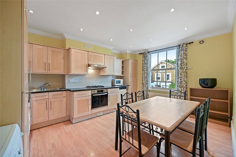 St Stephens Avenue, London, W12