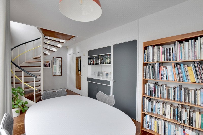 Foxes Dale, Blackheath, London, SE3