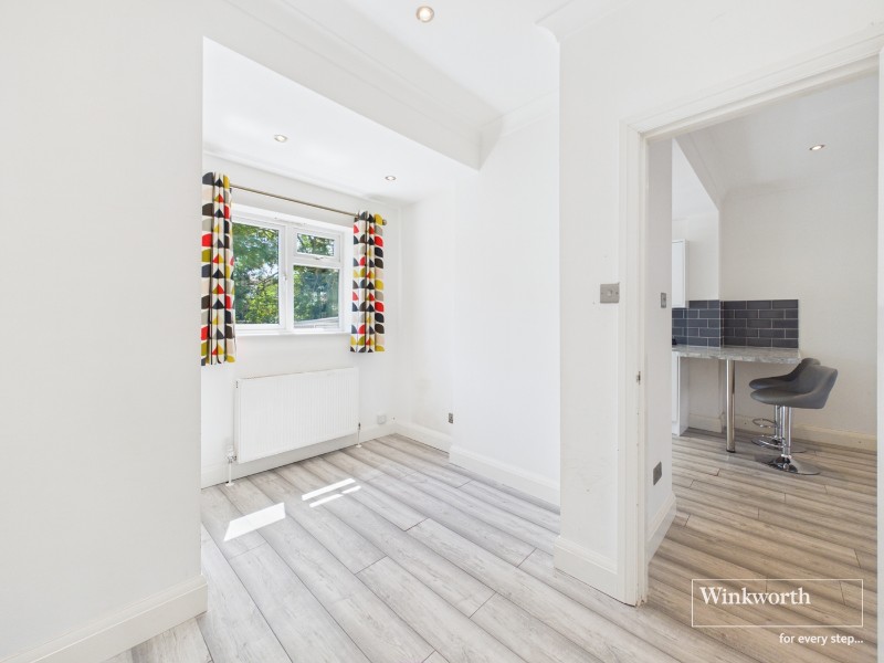 Deanscroft Avenue, Kingsbury, London, NW9