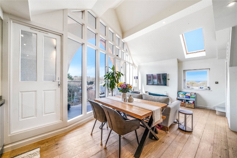 Archway Road, London, N6