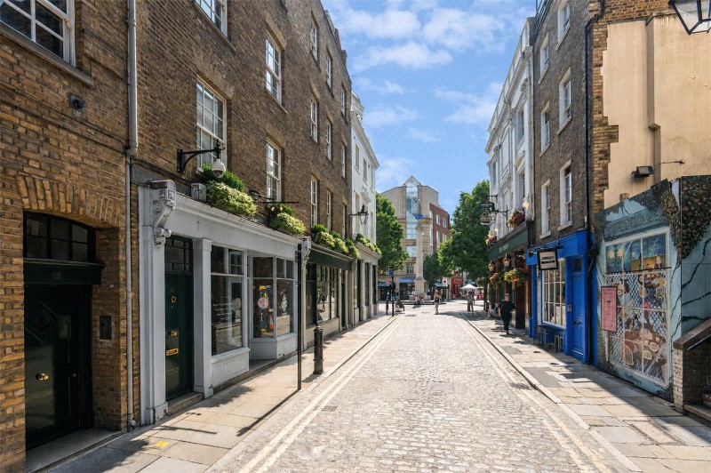 Shorts Gardens, London, WC2H