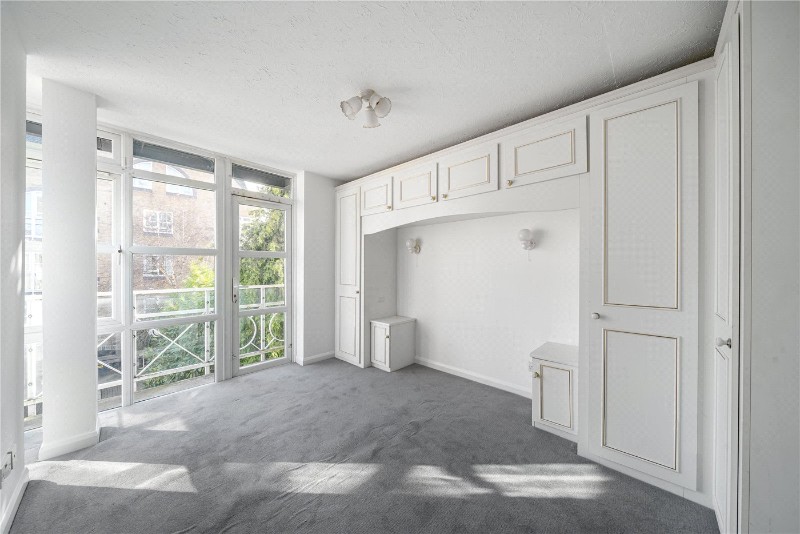 Eleanor Close, London, SE16
