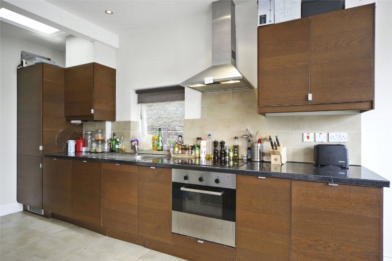 Thornfield Road, London, W12