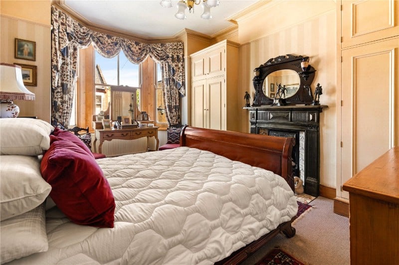 Brayburne Avenue, London, SW4