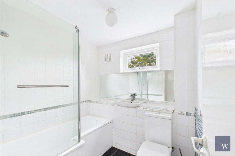 Goodman Crescent, London, SW2