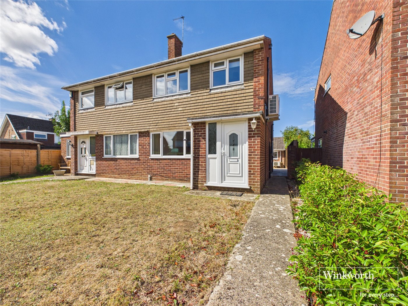 Kestrel Close, Thatcham, Berkshire, RG19