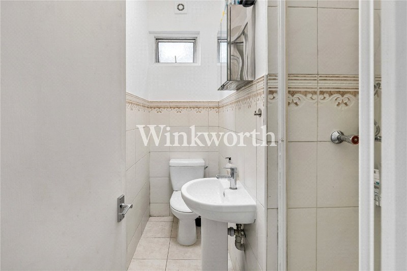 Sylvan Avenue, London, N22