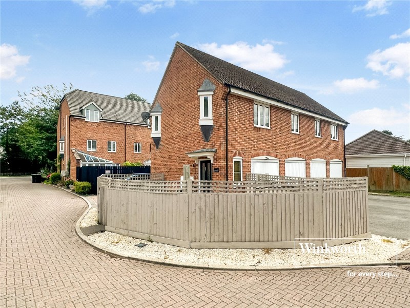 White Oaks Close, Ferndown, Dorset, BH22