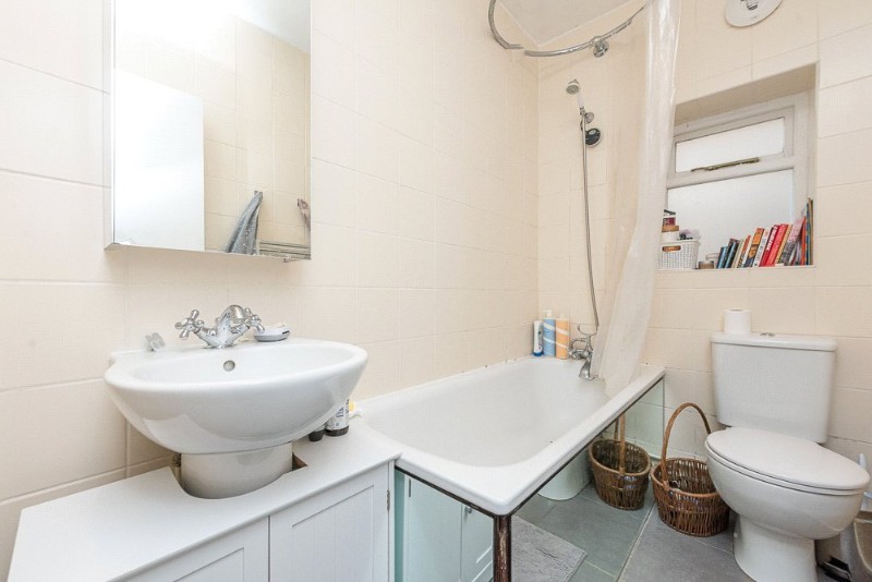 Bolton Gardens, London, NW10