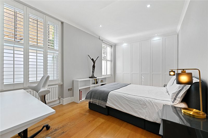 Cheniston Gardens, Kensington, London, W8