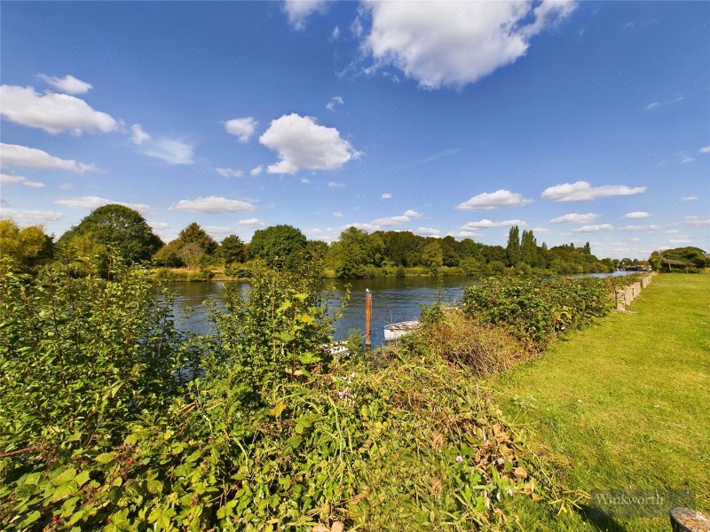 Ditton Reach, Thames Ditton, Surrey, KT7