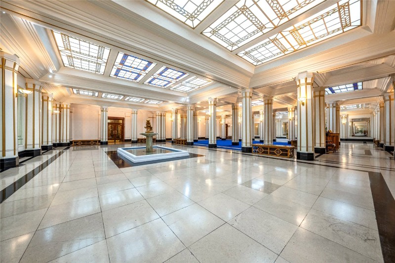 Berkeley Court, Marylebone Road, London, NW1