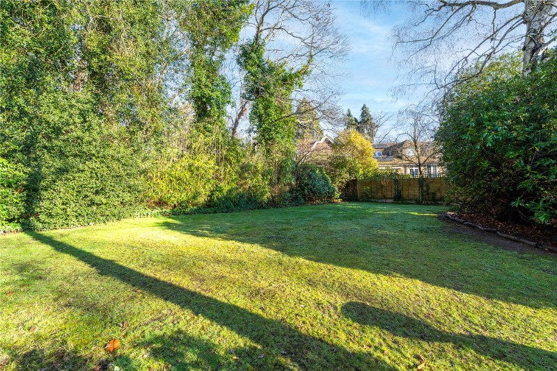 Kingswood Close, Weybridge, Surrey, KT13