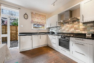 Thorpebank Road, London, W12