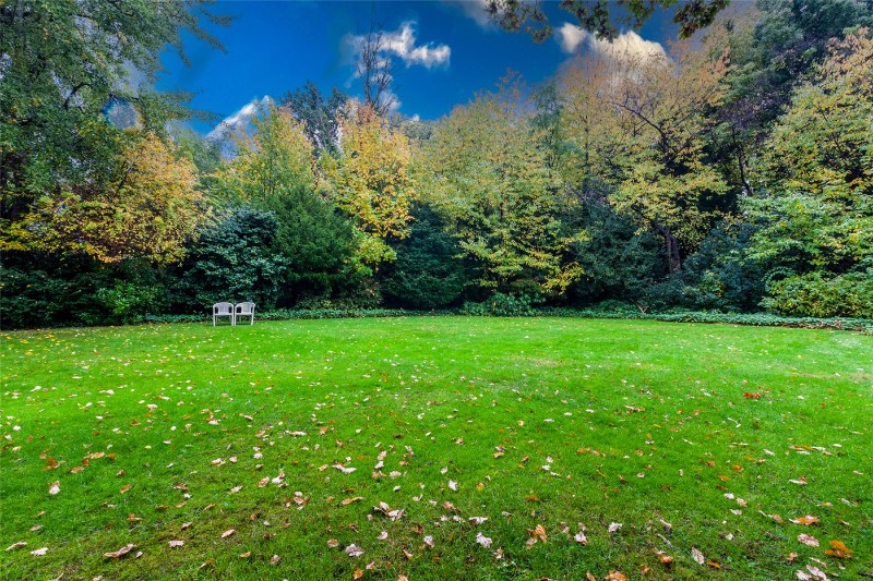 Avenue Road, London, N6