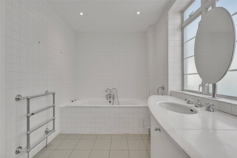 St James Close, St John&#39;s Wood, London, NW8