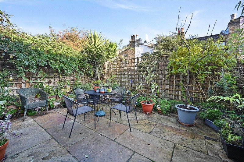 Cowper Road, London, W3