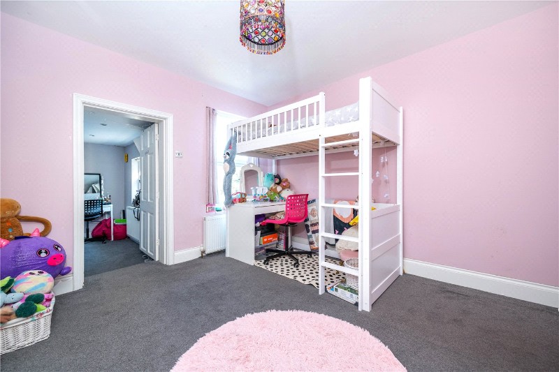 Gladstone Street, Bourne, PE10