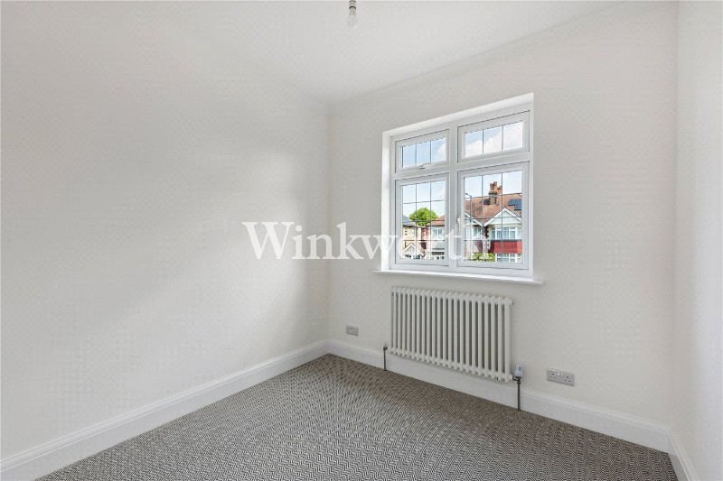 Powys Lane, London, N13