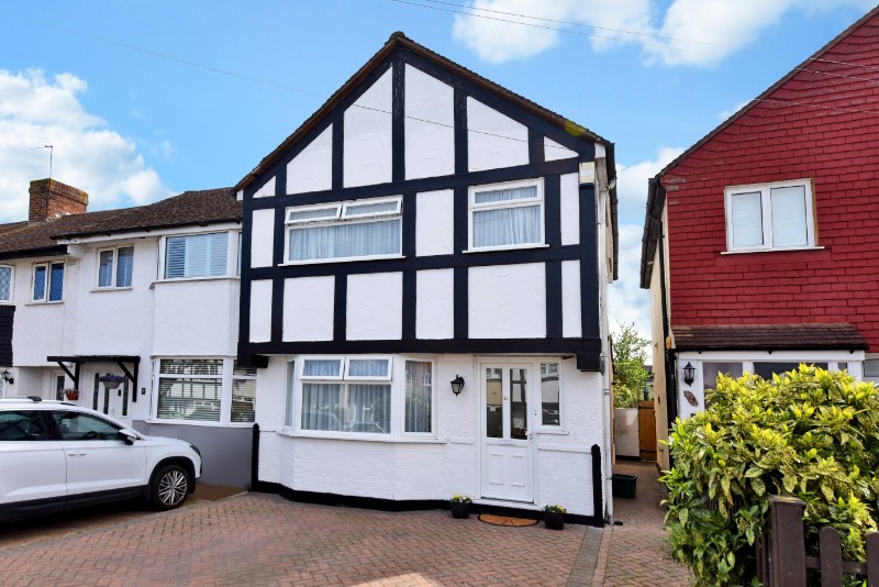 Merrilands Road, Worcester Park, Surrey, KT4