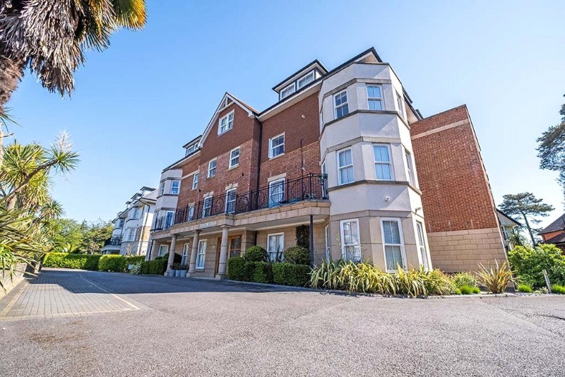Durley Chine Road, Bournemouth, Dorset, BH2