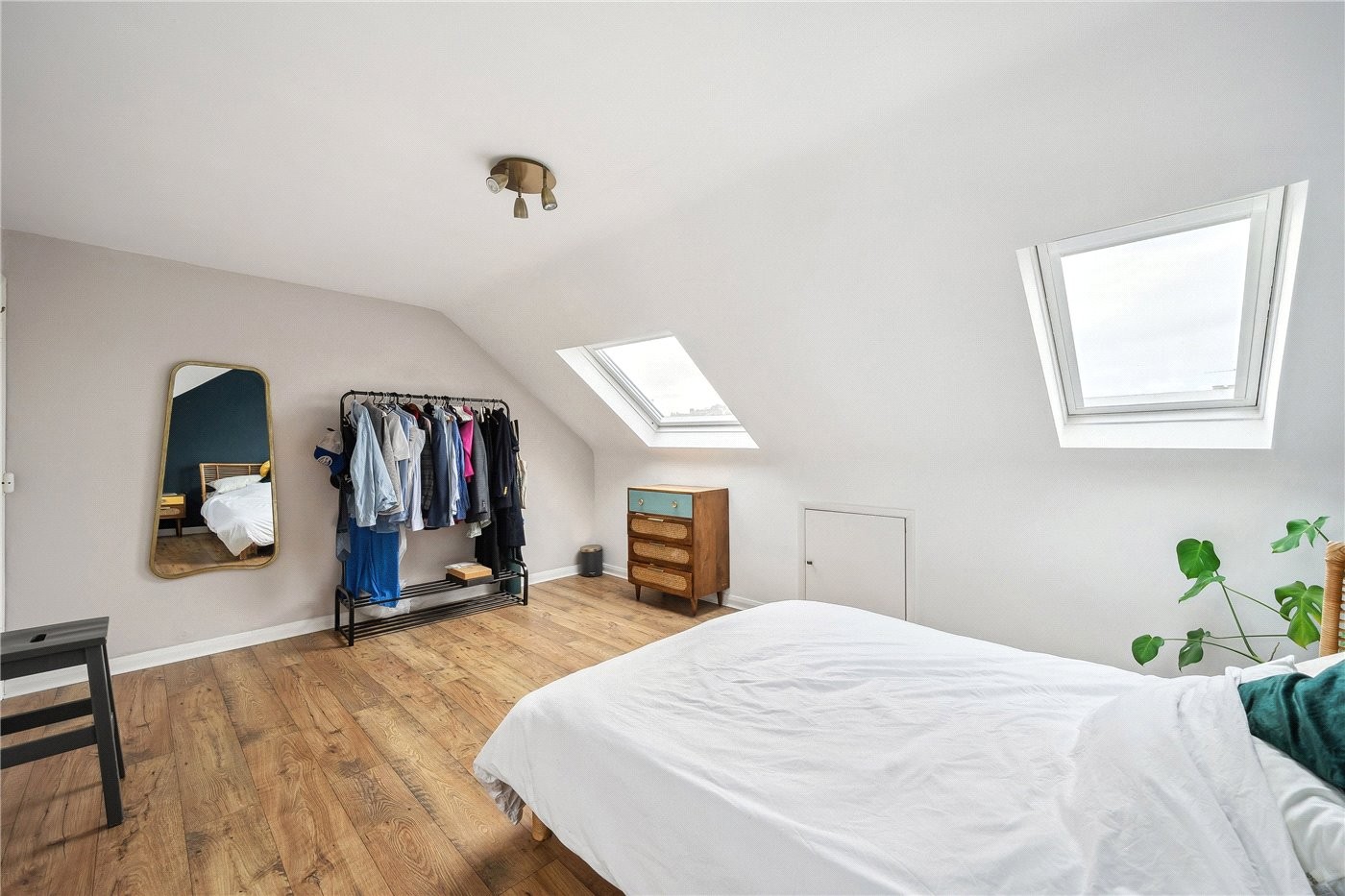1 bedroom property for sale in Kingscourt Road, London, SW16 (Ref