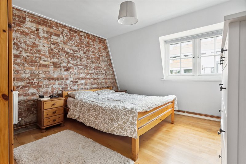 Leigh House, Halcrow Street, E1