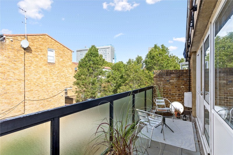Sidney Street, London, E1
