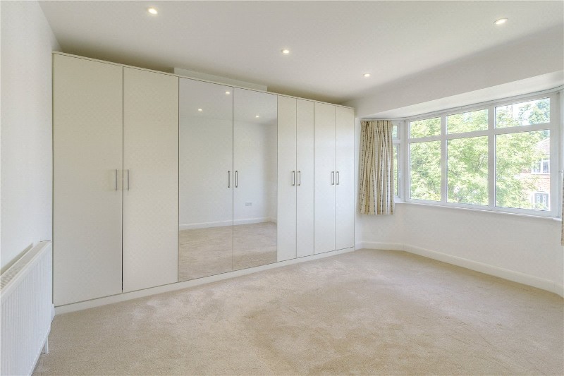 Oaklands Drive, Northampton, NN3