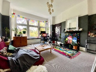 Denewood Road, Bournemouth, BH4