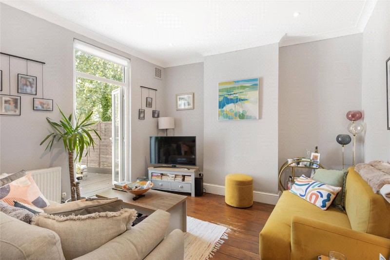 Holmesdale Road, London, SE25