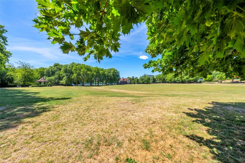 Ashworth Mansions, Grantully Road, Maida Vale, London, W9
